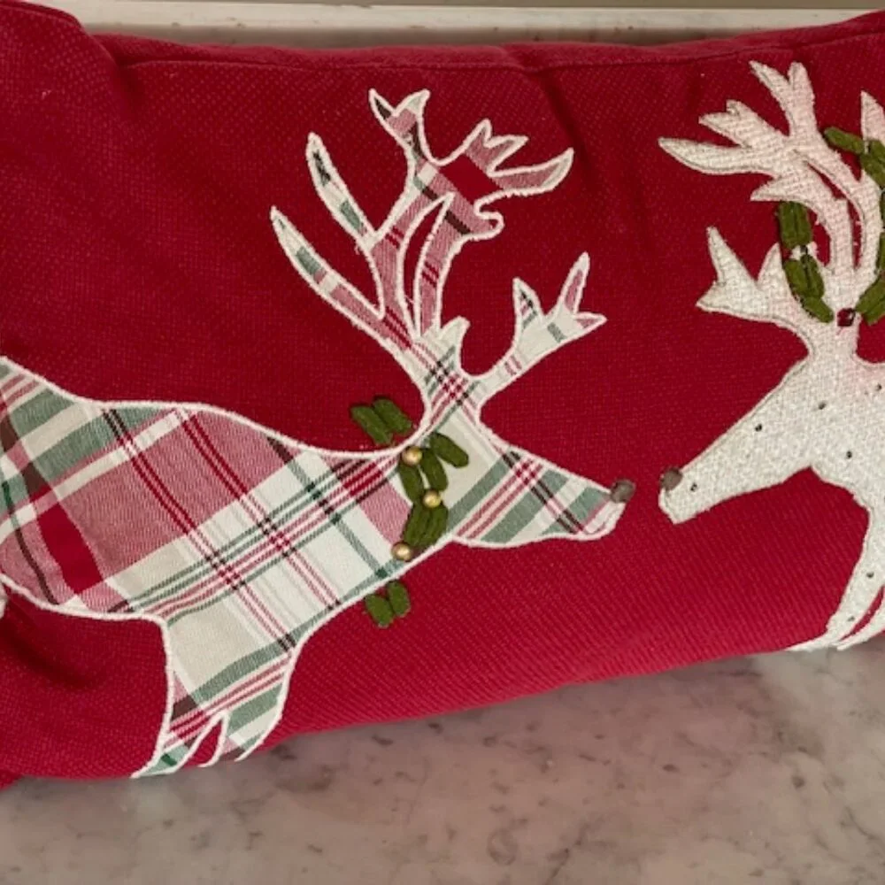 PIER 1 Reindeer Antler Wreath Applique Fringe Lumbar Pillow Red Rectangle